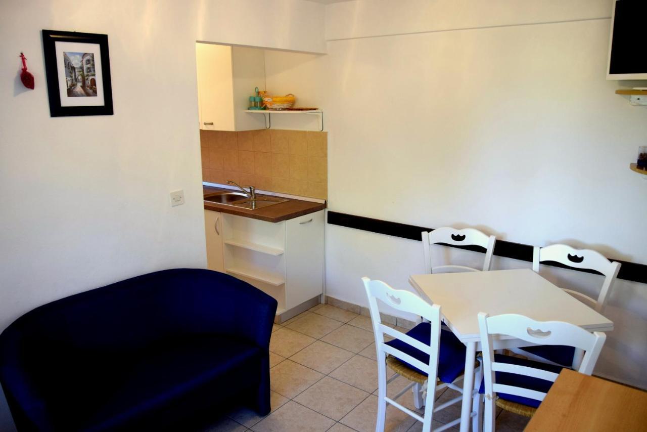 Miramar Gardenn Apartmment Banjol Zewnętrze zdjęcie